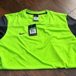 Nike Women Bright Green and Black Short Sleeve Tee